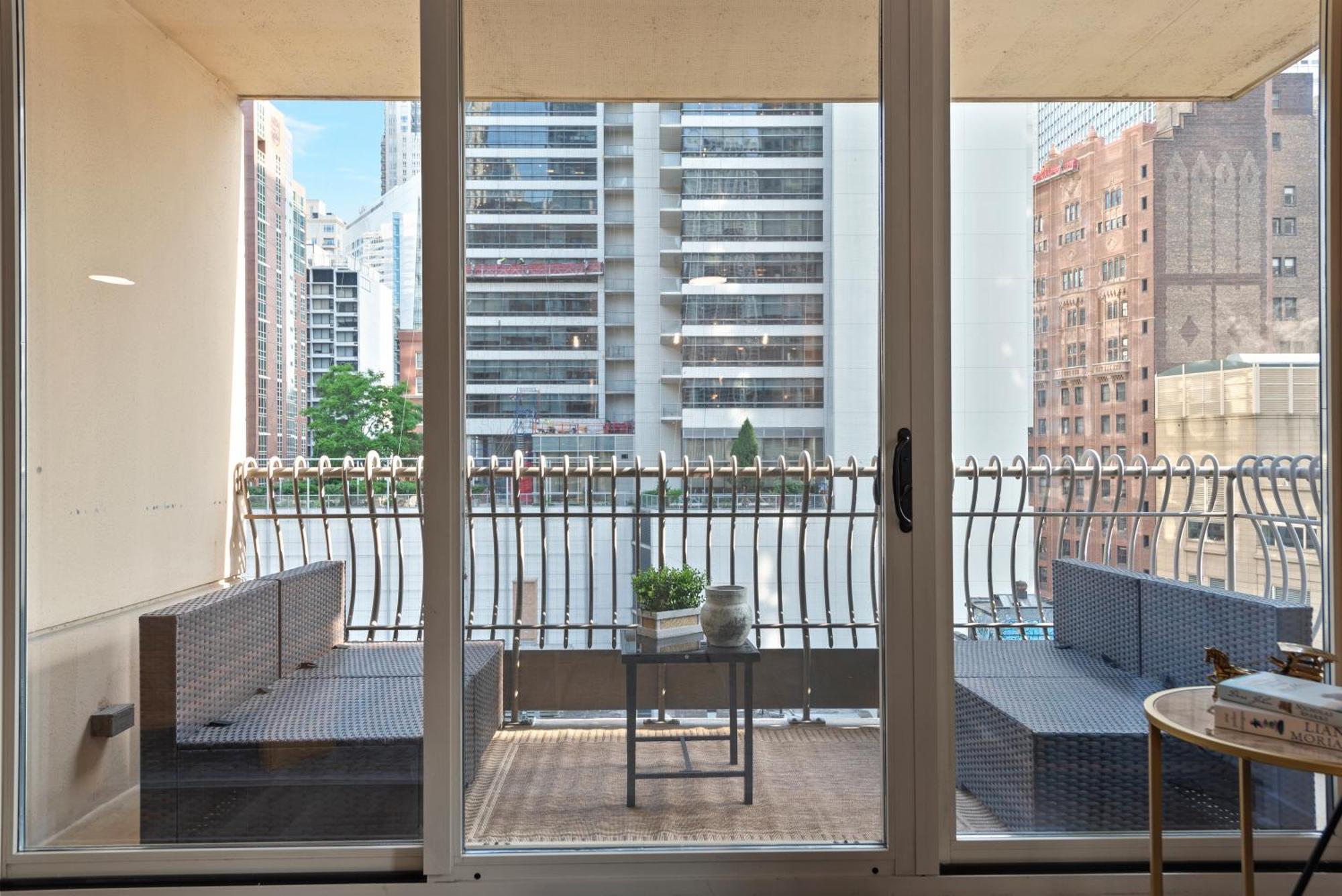 The Bernardin Gold Coast Luxury Apartments Near Magnificent Mile Chicago Zewnętrze zdjęcie