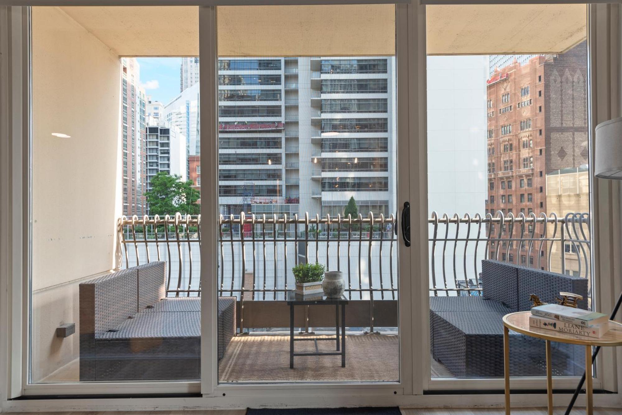 The Bernardin Gold Coast Luxury Apartments Near Magnificent Mile Chicago Zewnętrze zdjęcie