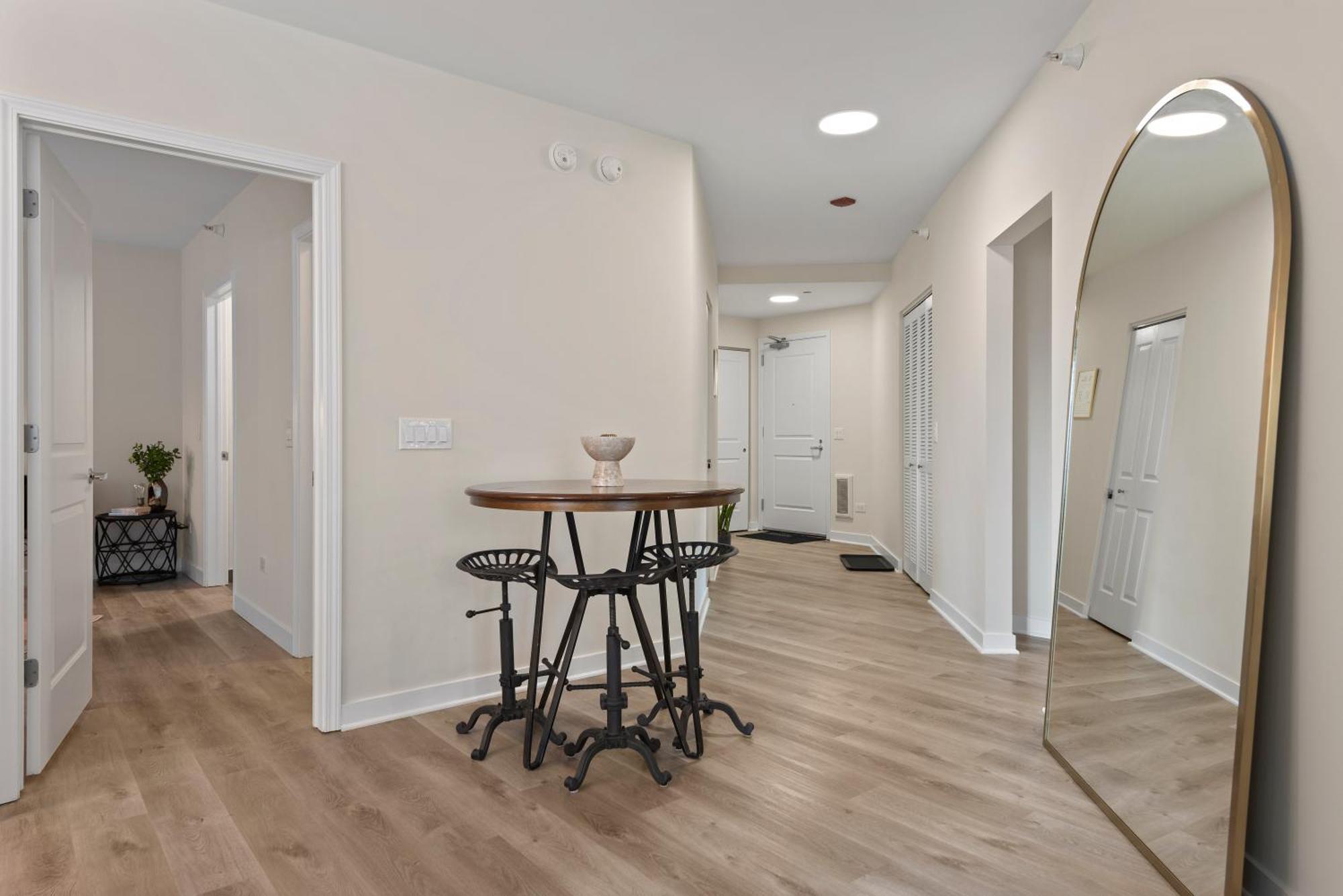 The Bernardin Gold Coast Luxury Apartments Near Magnificent Mile Chicago Zewnętrze zdjęcie
